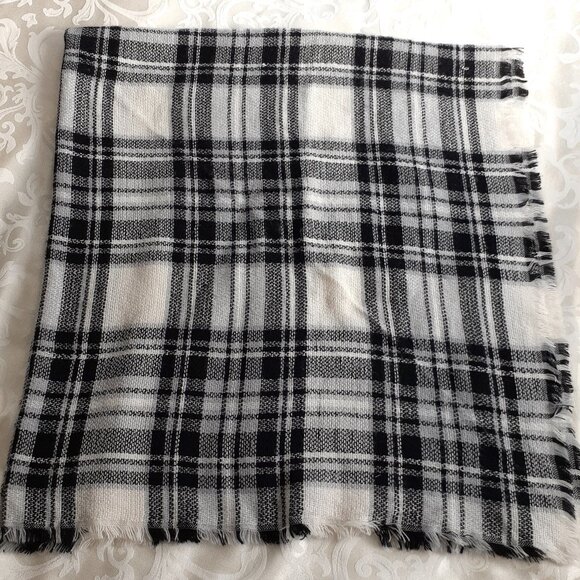 Heritage Print Blanket Scarf. Black White Oversized Plaid Scarf ModCloth Wrap - Picture 9 of 11